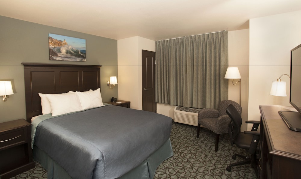 Park Point Marina Inn 18/72