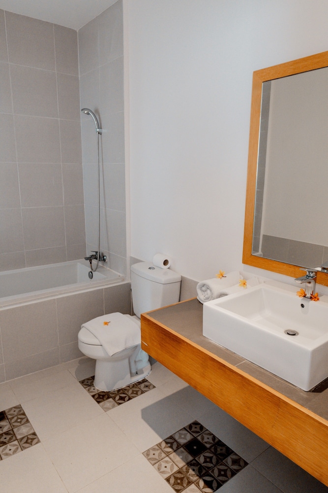 Sunrise Suite Kerobokan 48/50