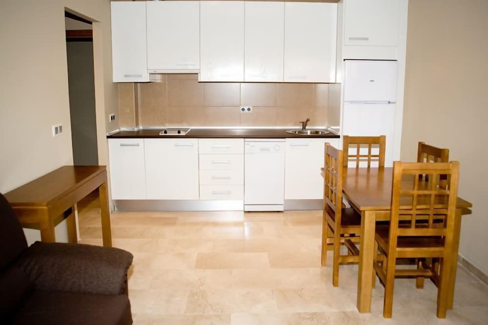 APARTAMENTOS TURISTICOS LA CASTILLEJA 4/30