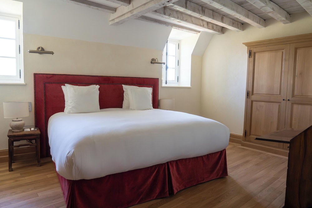 Suite, King Bed
