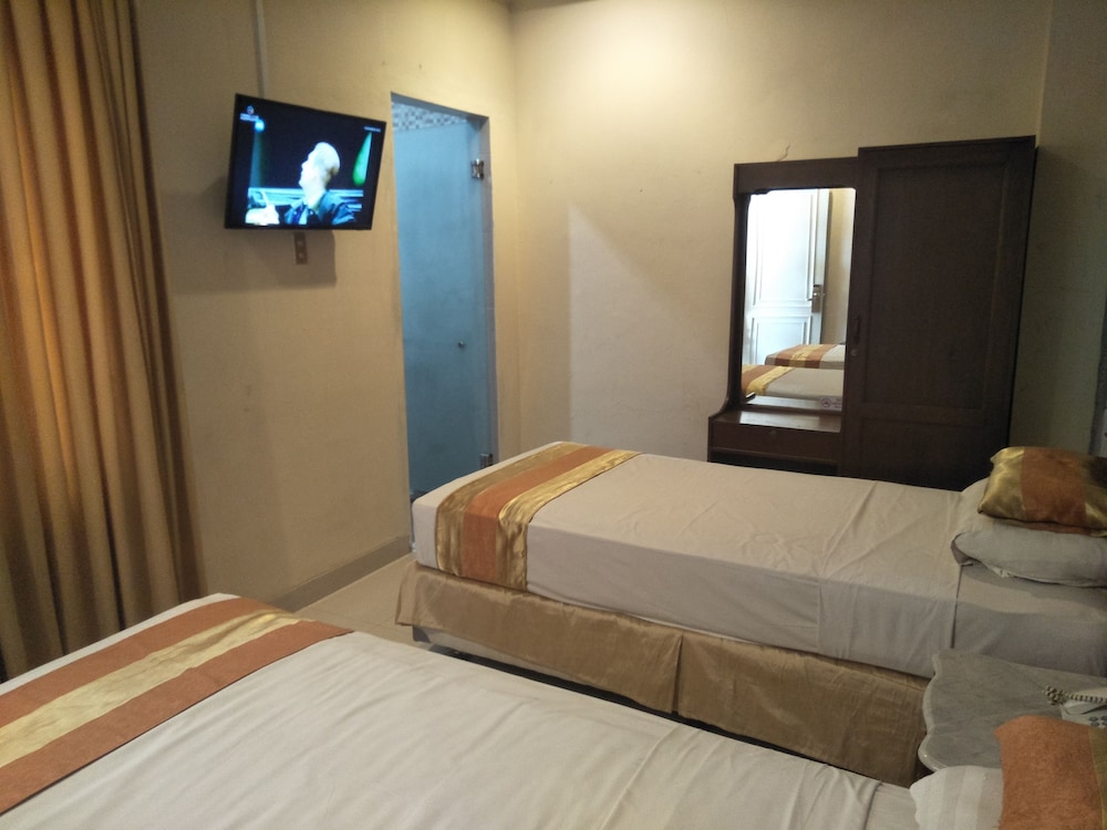 Grand Rosela Yogyakarta Hotel 28/74
