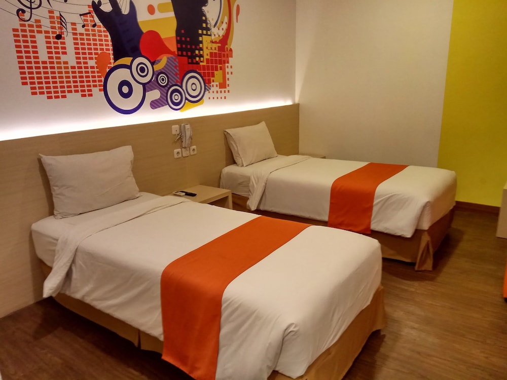 Green Red Hotel Syariah Jombang 15/73