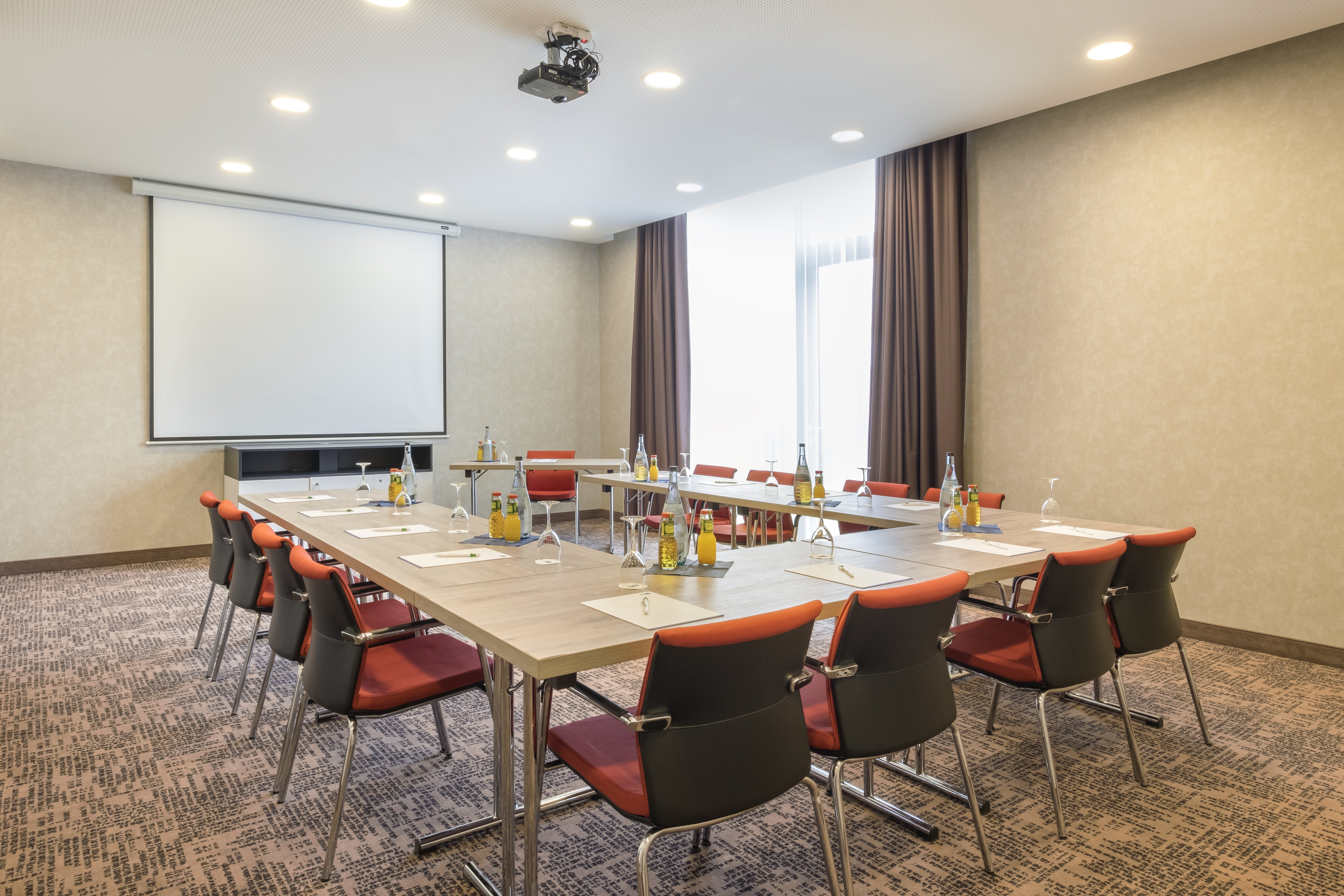 Holiday Inn Express Friedrichshafen 72/76