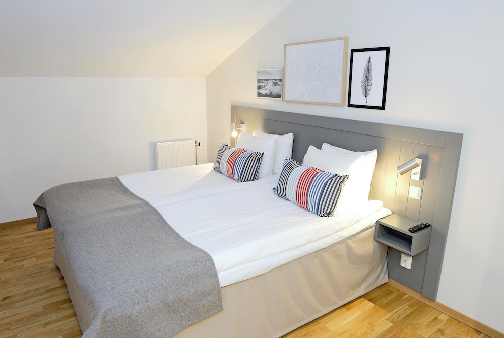 STANDARD, TWIN BEDS