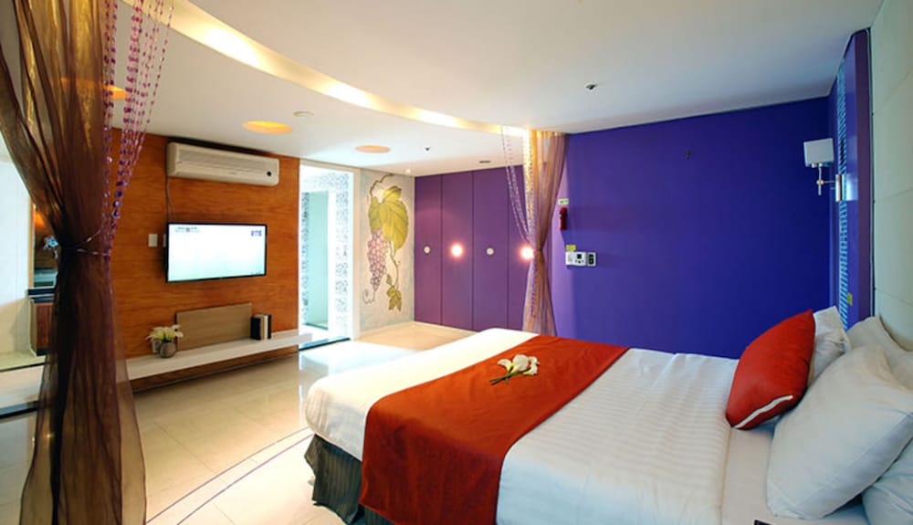 On Smart Hotel 10/42