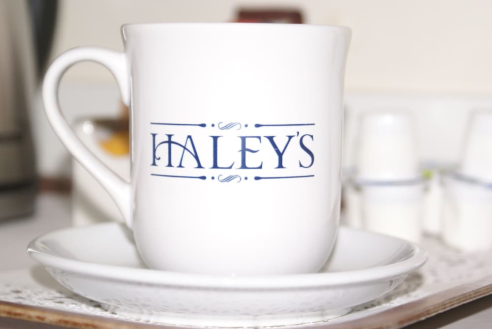 Haley s Hotel 35/65