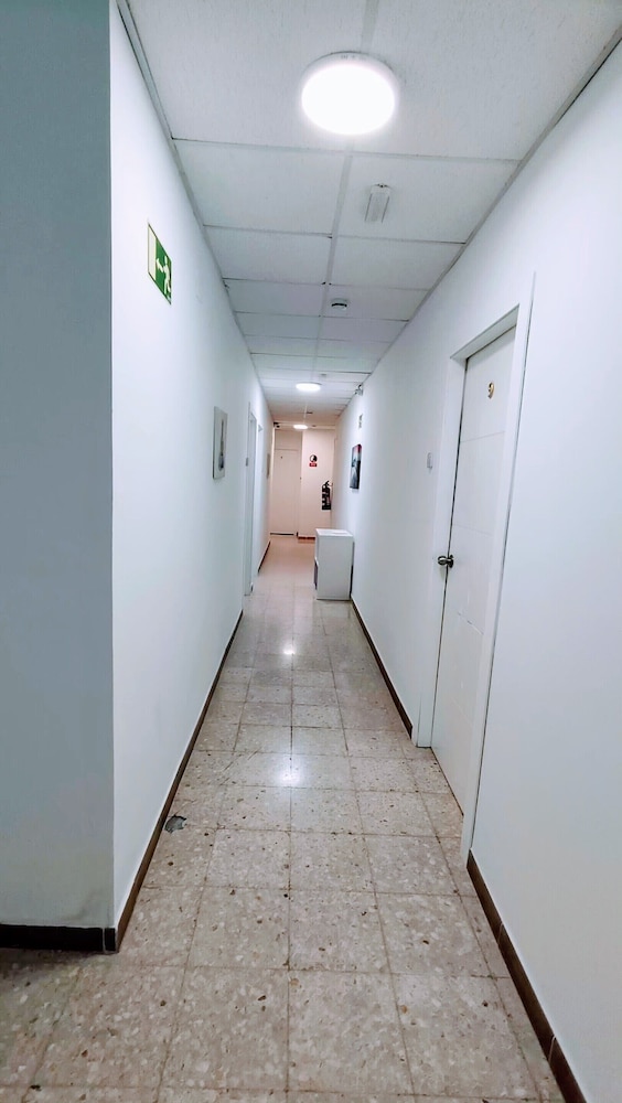 Hostal estudios 3/48