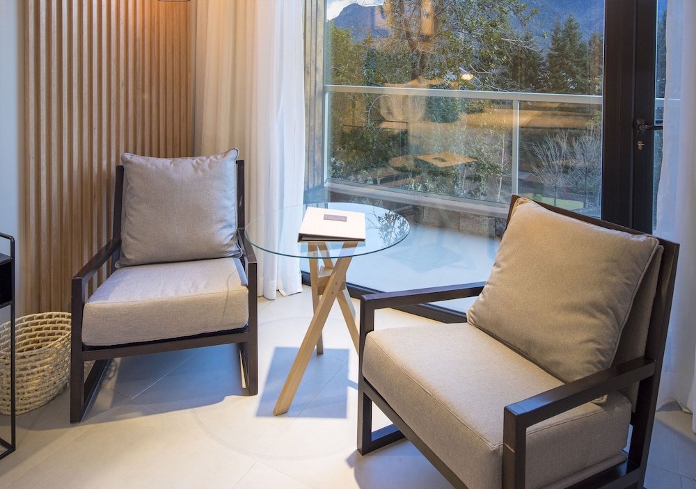 Hotel Alto Traful 36/48