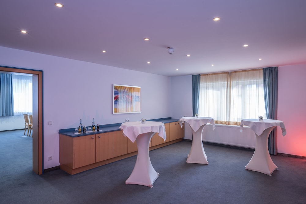 Am Moosfeld Hotel Munich 25/50