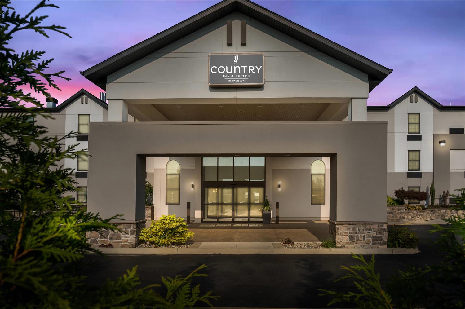 Country Inn & Suites by Radisson, Grandville-Grand Rapids West, MI 1/19