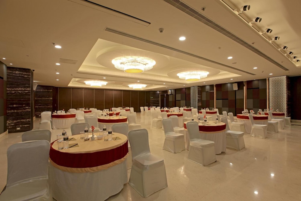 Goutham Grand Hotel 20/26