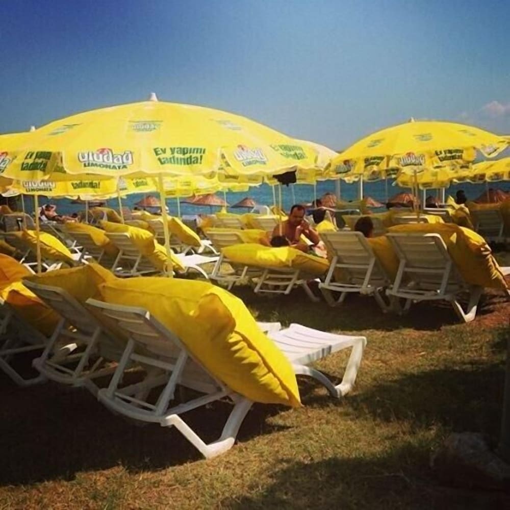 Ataol Beach & Bungalows 4/40