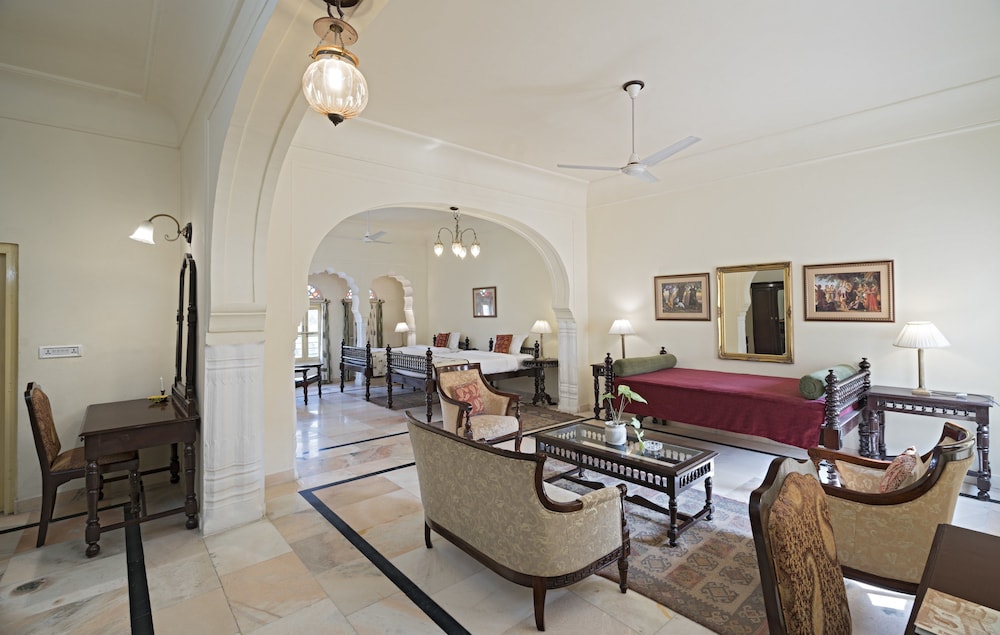Alsisar Mahal 21/50