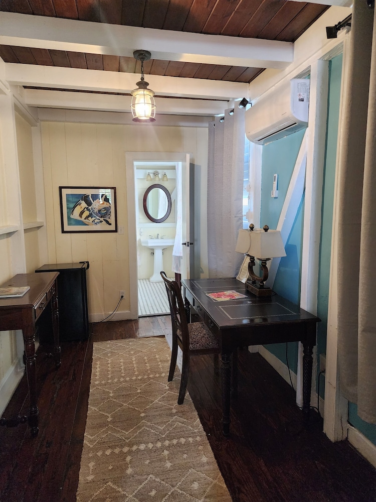Club Comanche Hotel St Croix 46/58