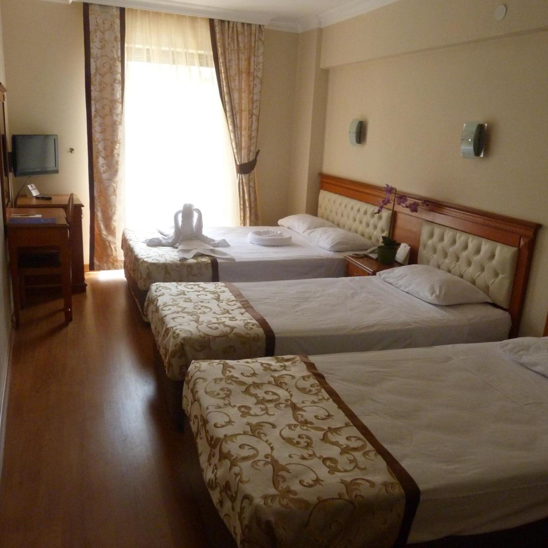 غرفة قياسية ثلاثية بسرير فردي، Prestige Hotel Old City 6/10