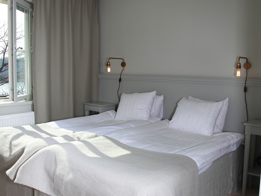 Sodertuna Slott 9/42