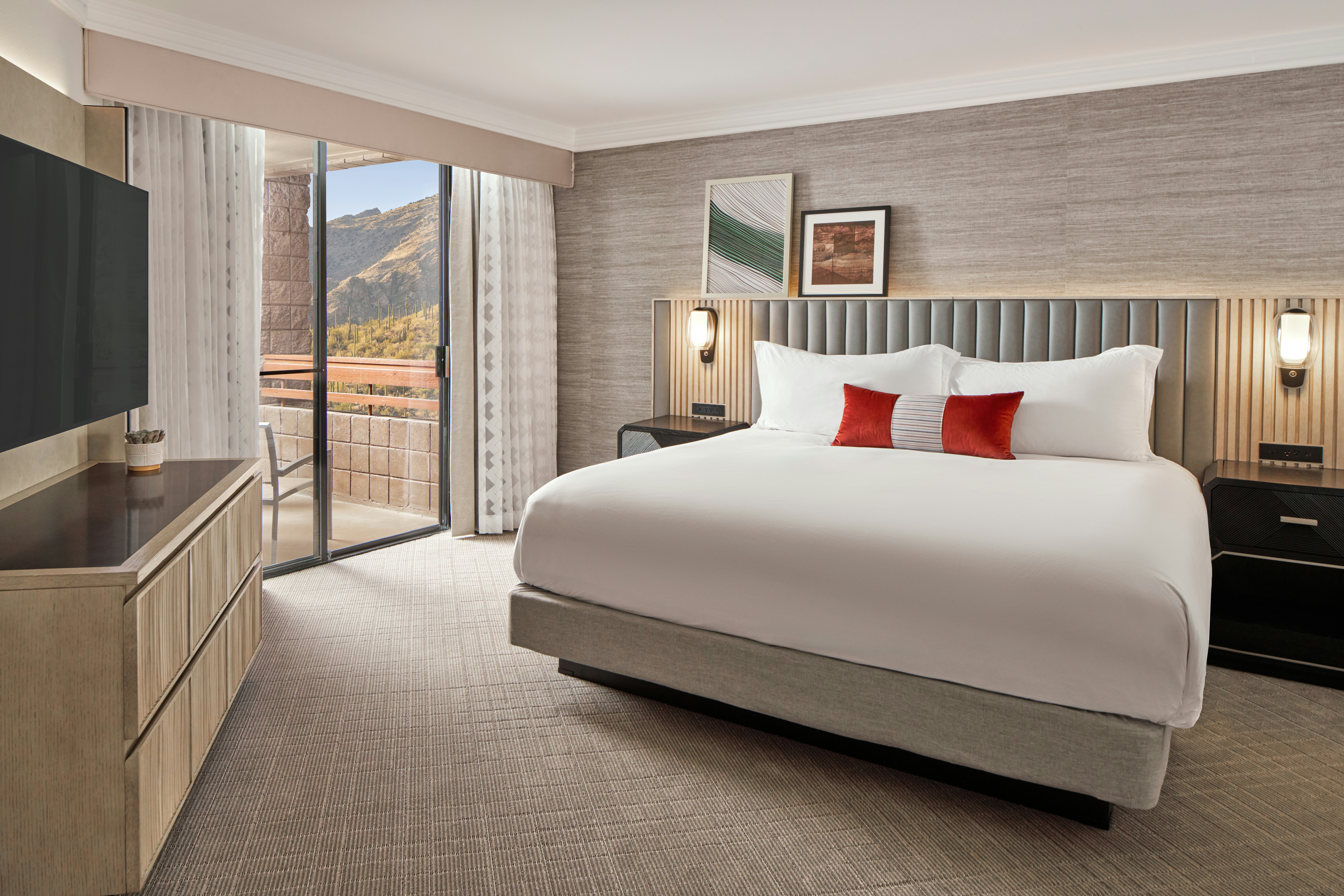 Saguaro, Suite, King Bed, Accessible