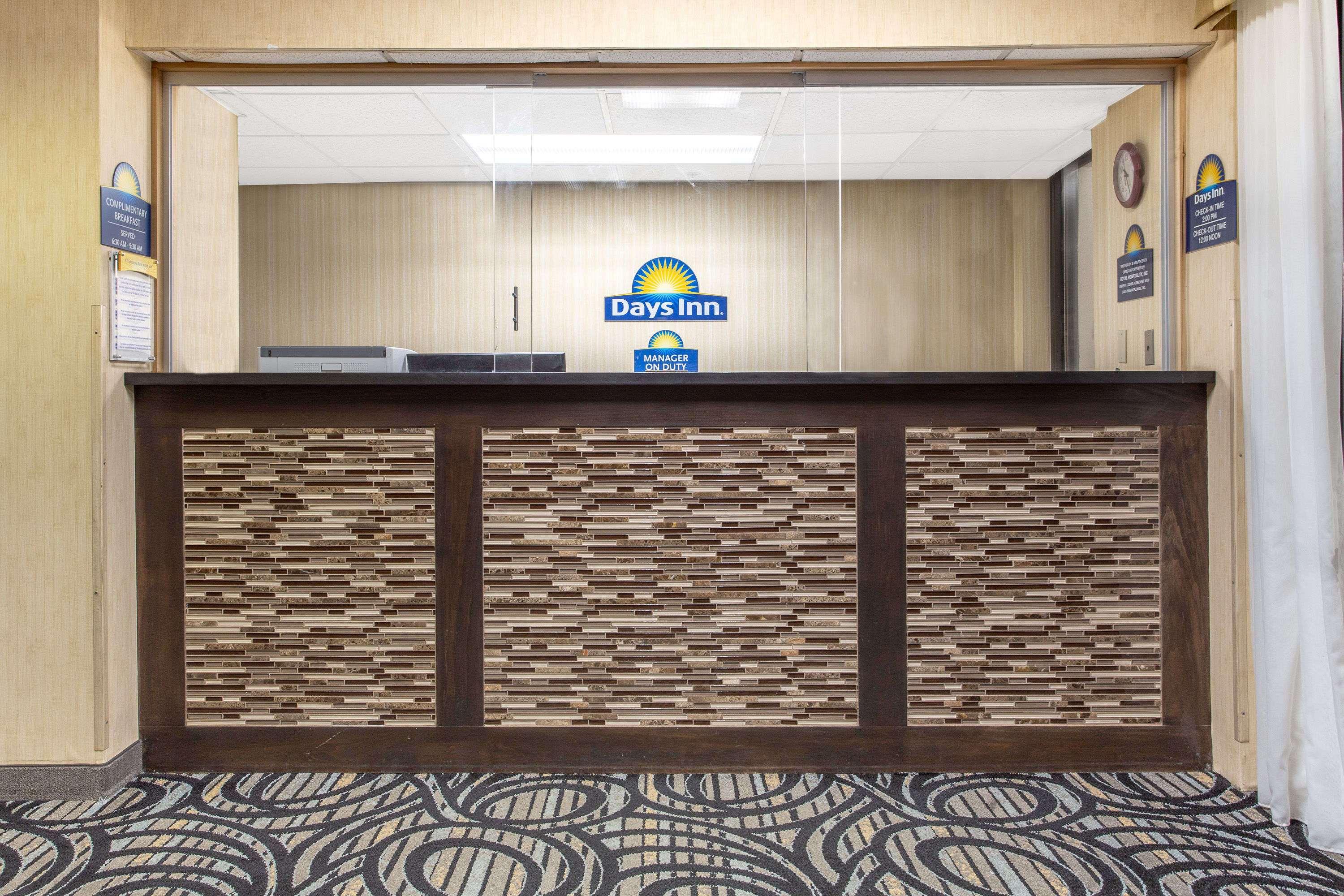 Days Inn By Wyndham College Park 2/13
