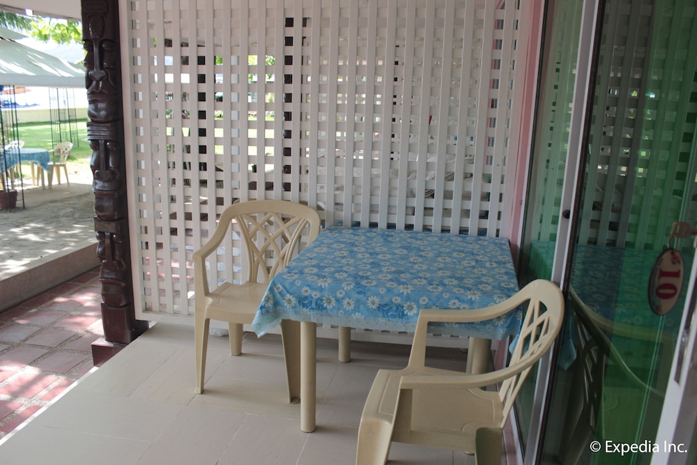 Wild Orchid Beach Resort 38/67