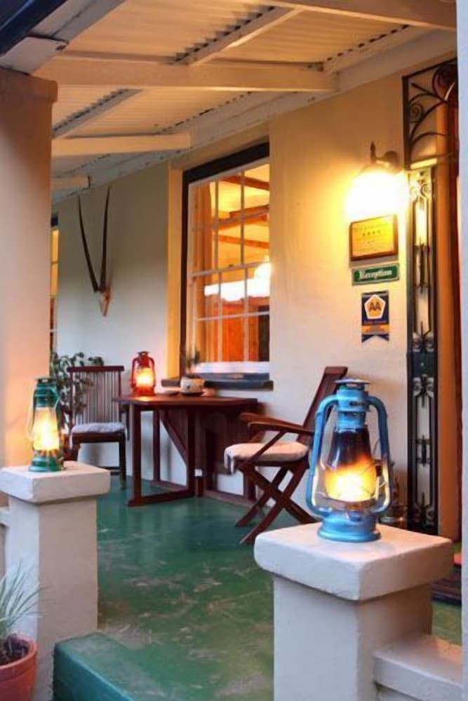 The Old Trading Post - Guest House 26/50