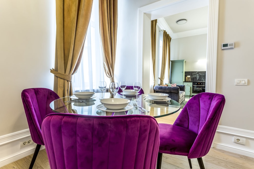 Smartrentals Bucharest Old Town 24/30