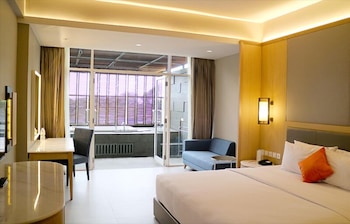 The Luxton Bandung 23/67
