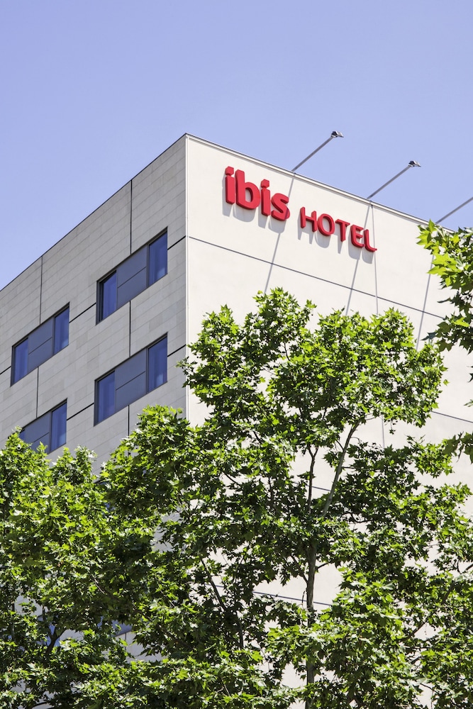 Ibis Barcelona Mollet 4/76