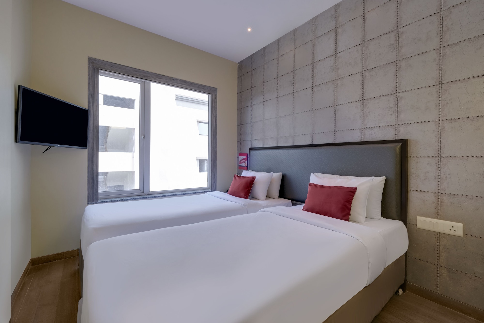 STANDARD, TWIN BEDS