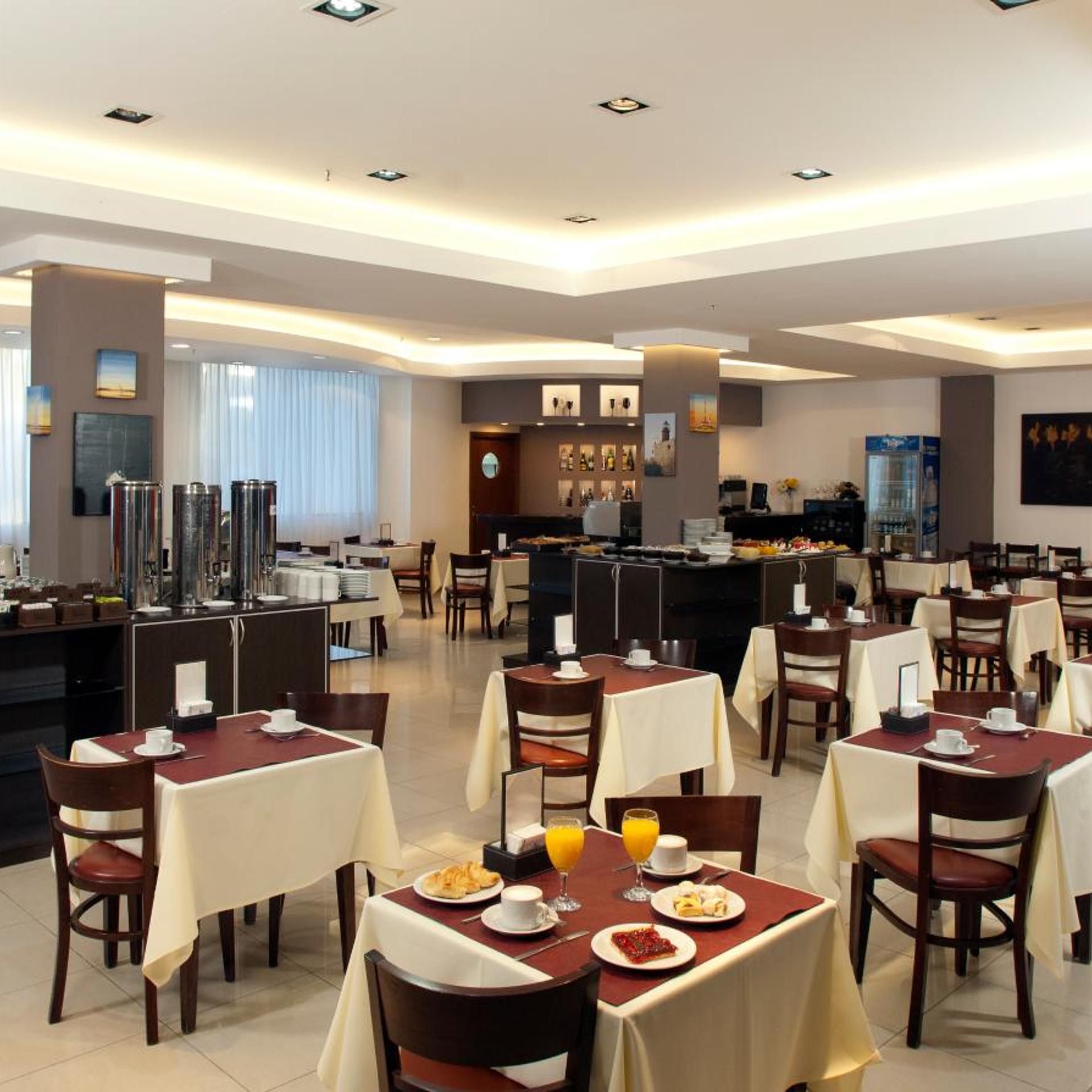 Hotel Piren 44/55