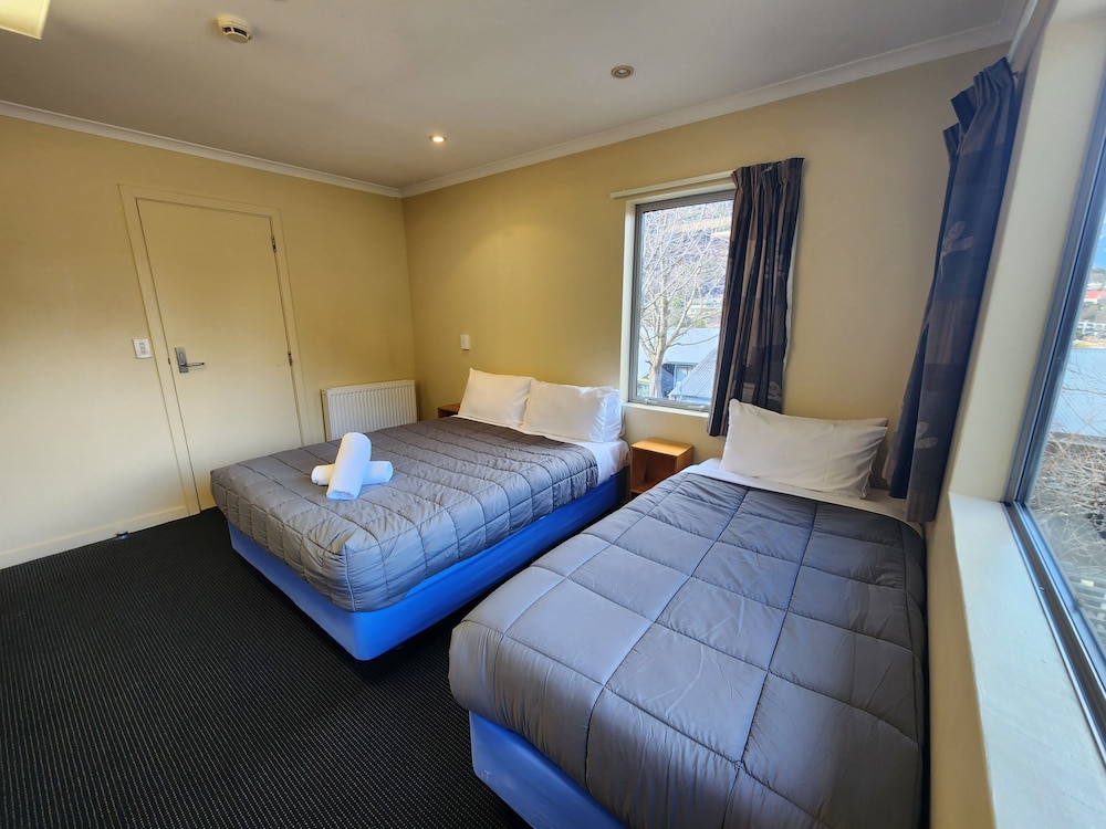 Room, 1 Double and 1 Single Bed