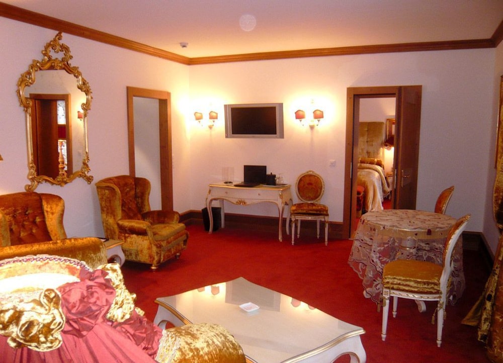 Grand Hôtel du Golf & Palace 18/30