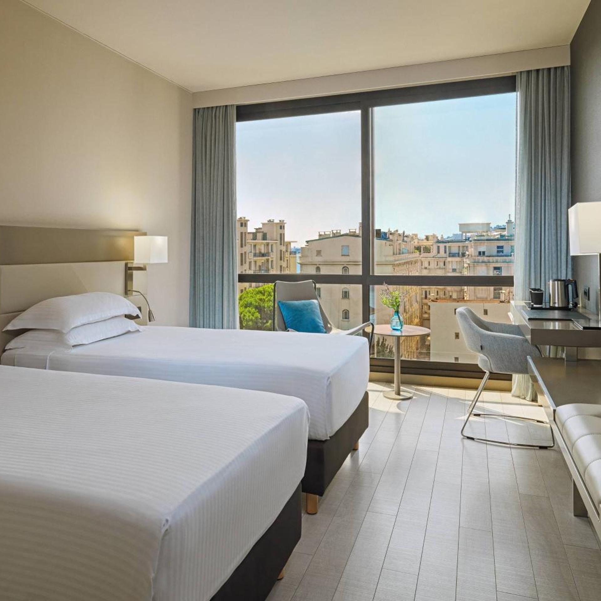 Deluxe, Twin Beds, Partial Sea View