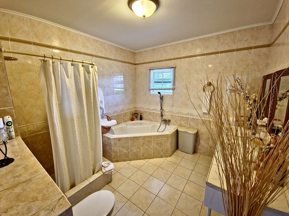 Adonai Hotel Boutique Bed And Breakfast 91/93