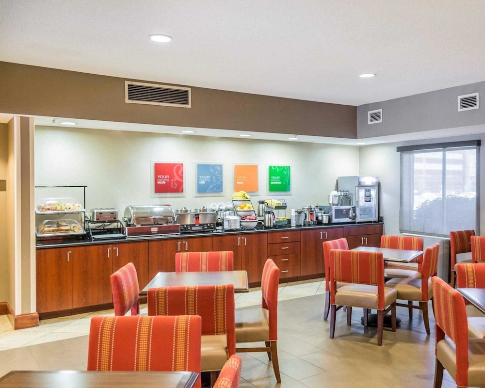 Comfort Inn And Suites West Chester 27/41