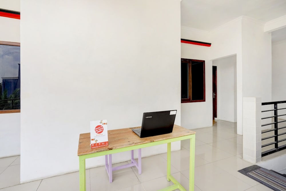 Hotel O near UNISLA formerly Homestay Bougenville 34/44