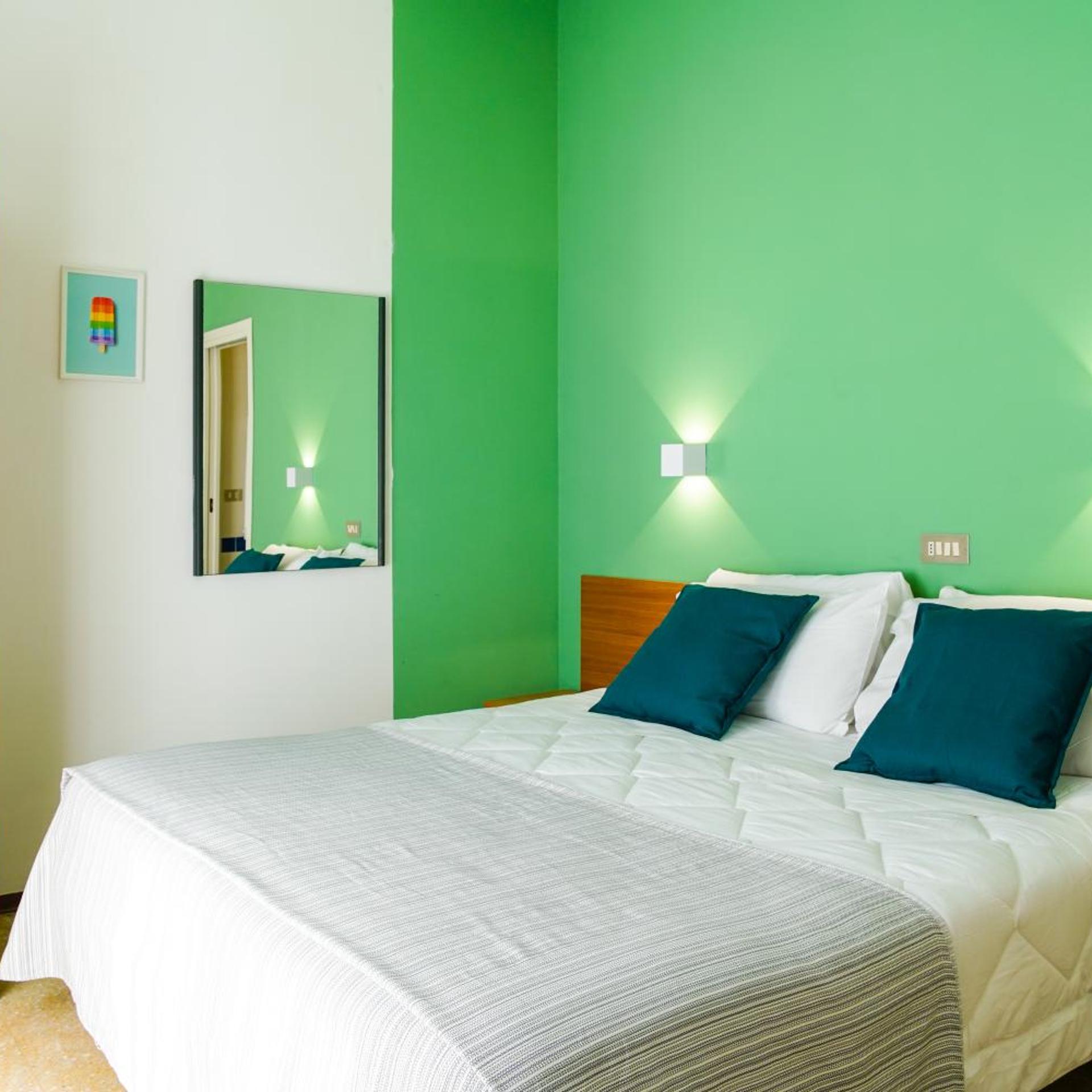 Hotel Mon Pays 12/50