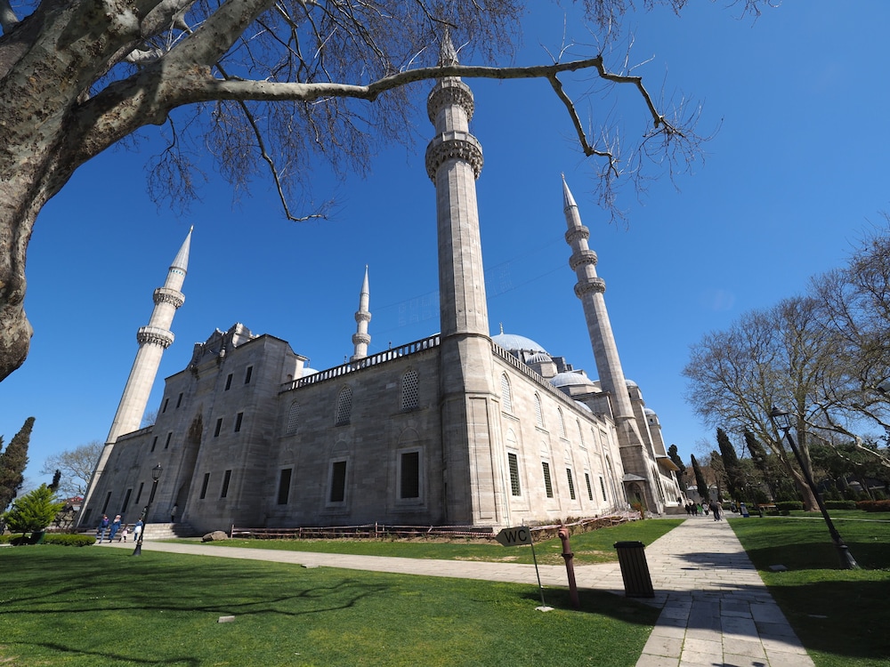 Seyri Istanbul Hotel 63/66