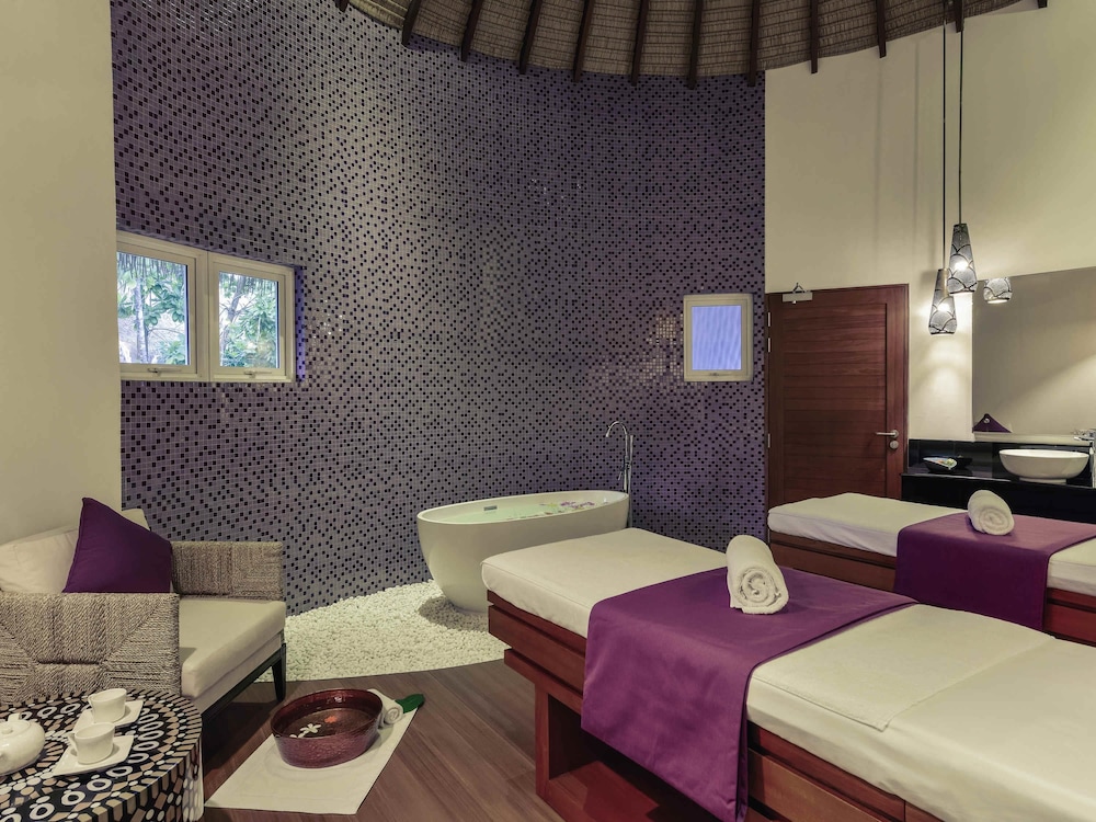 Mercure Maldives Kooddoo Resort 45/73