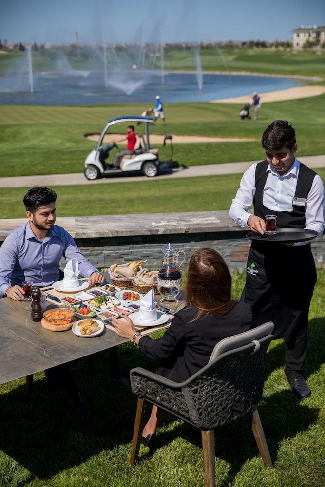Dreamland Golf Hotel Baku 8/69