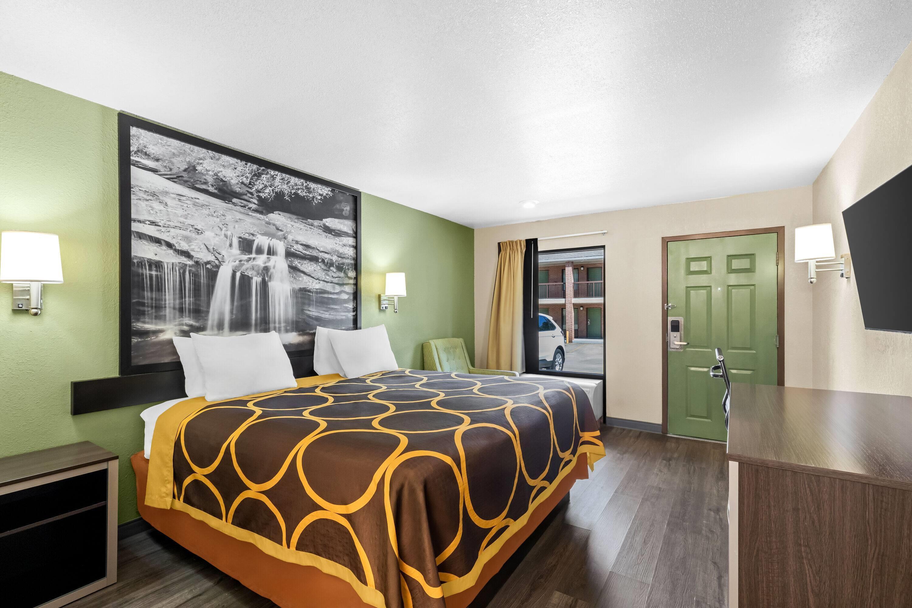 Room, King Bed, Super 8 by Wyndham Acworth/Atlanta Area GA 4/7