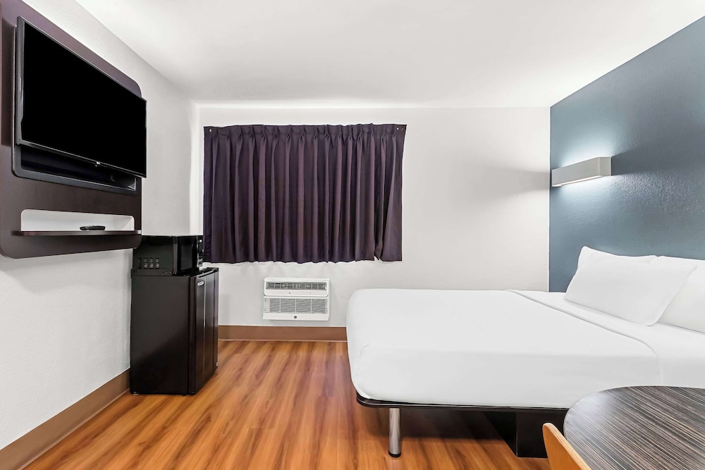 Standard, Double Bed, Accessible