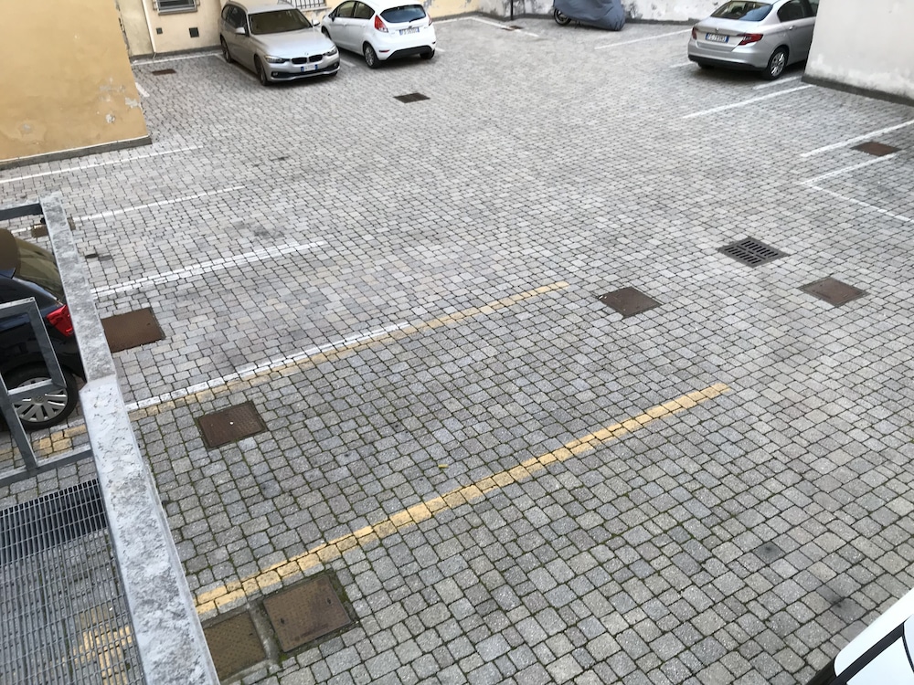 Hotel Europa Parking 48/64