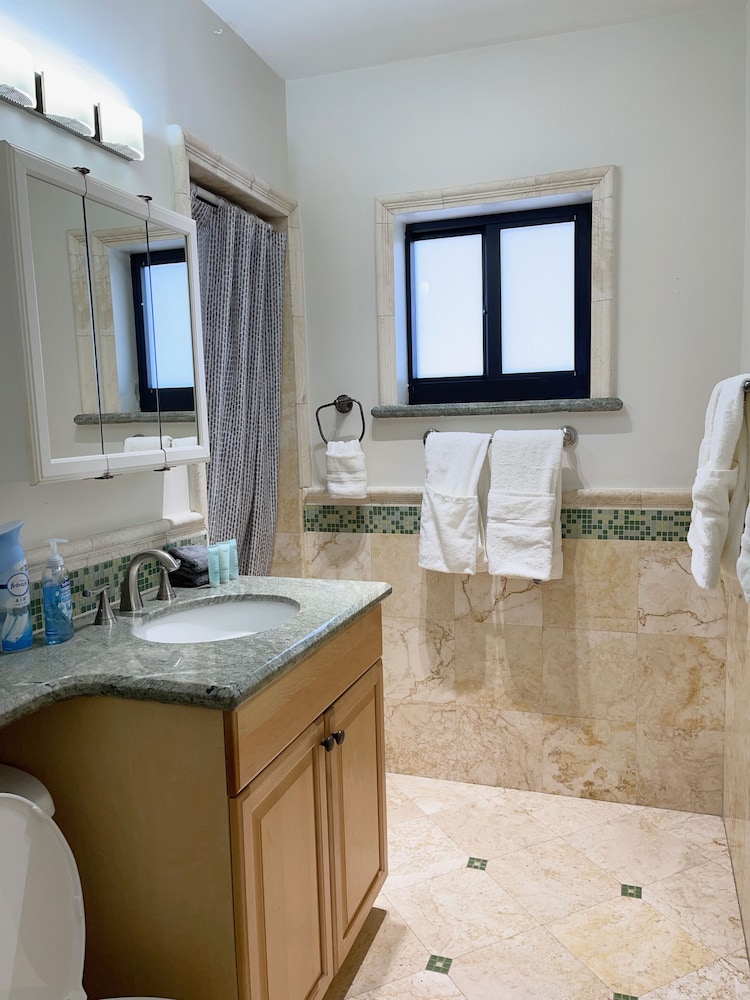 Tropic Isle Beach Resort 48/50