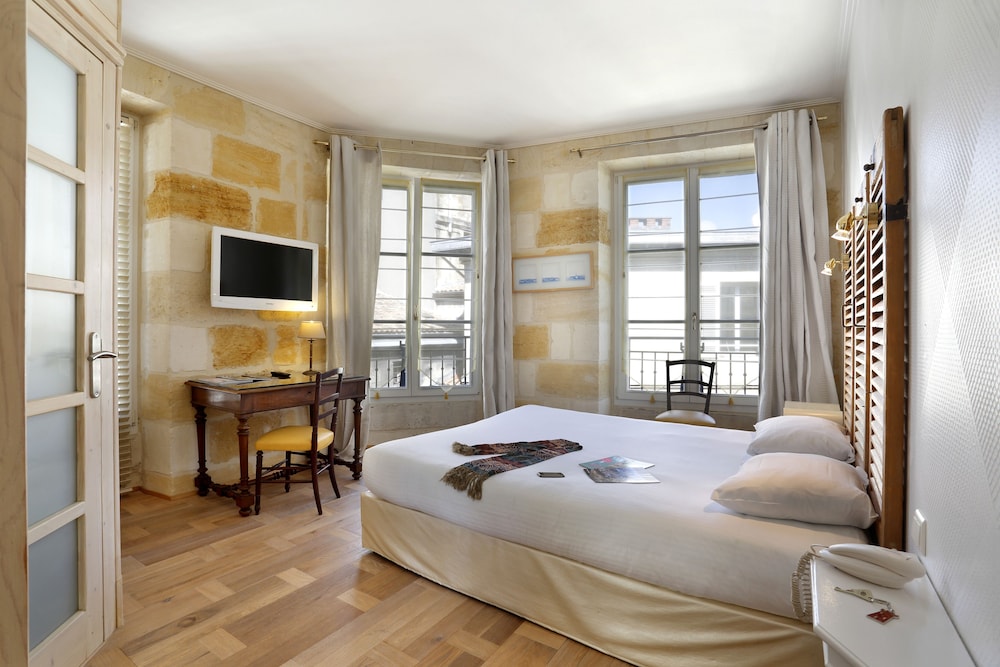 SUPERIOR, DOUBLE BED