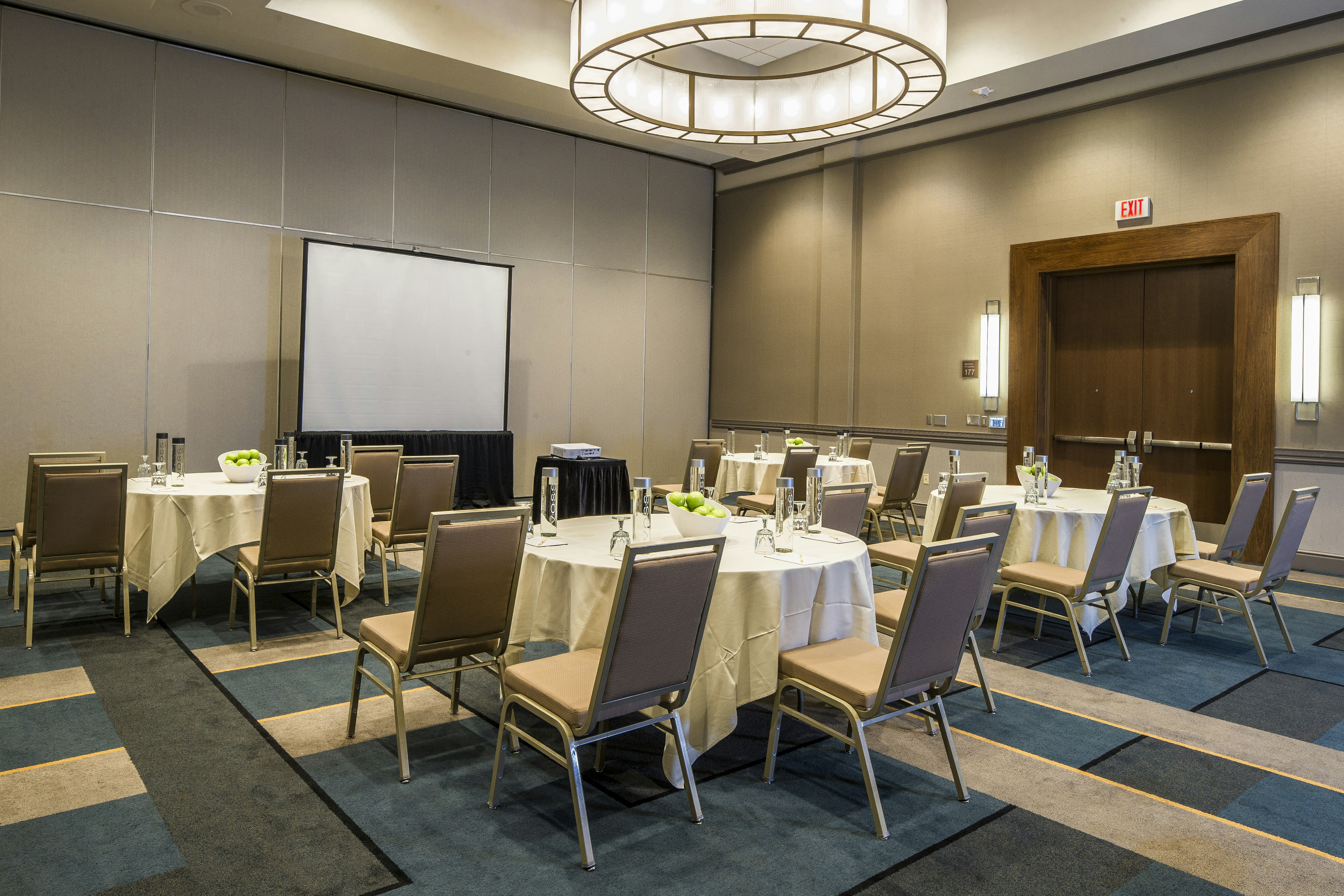 Doubletree By Hilton Hotel Pittsburgh - Cranberry 75/77