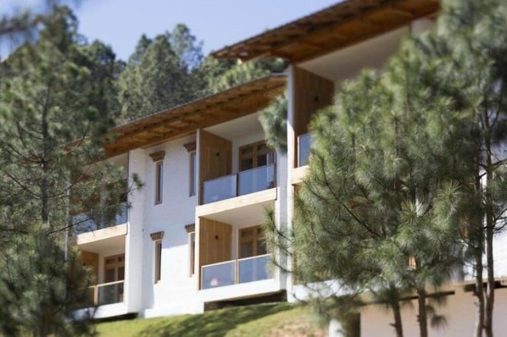DHENSA BOUTIQUE RESORT 2/33