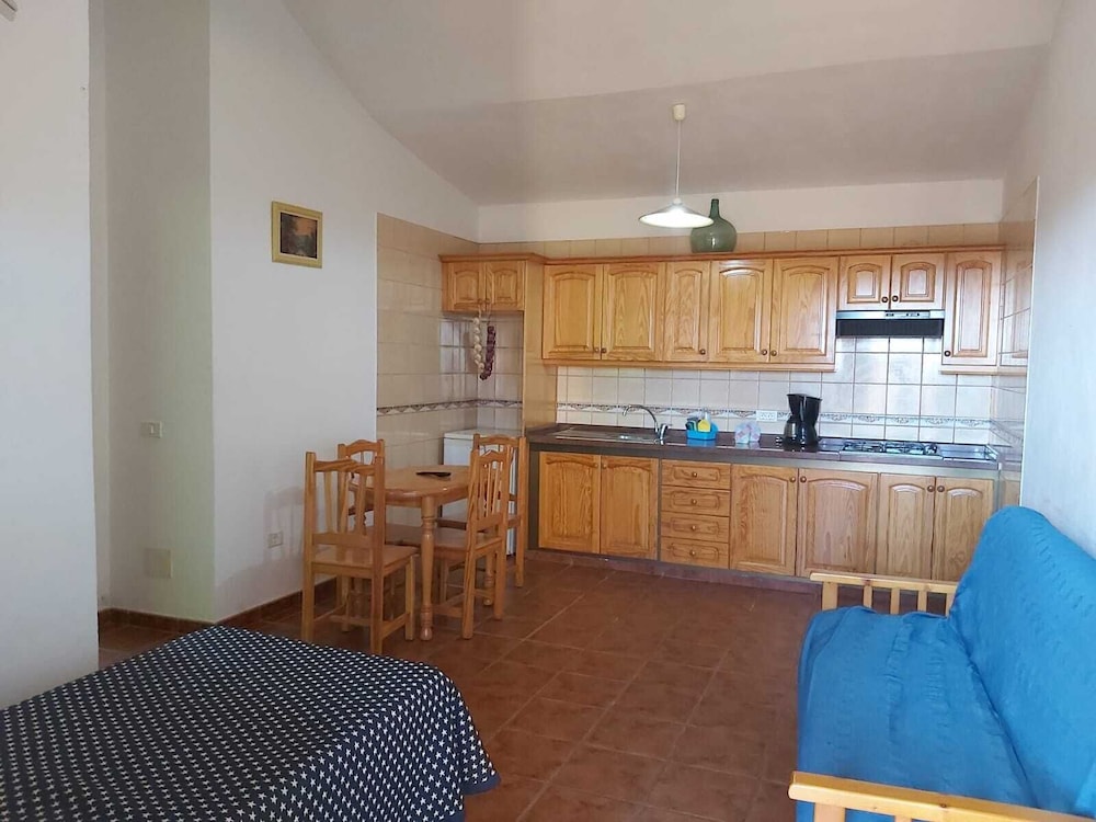 CASAS RURALES AMPARO LAS HAYAS 11/49