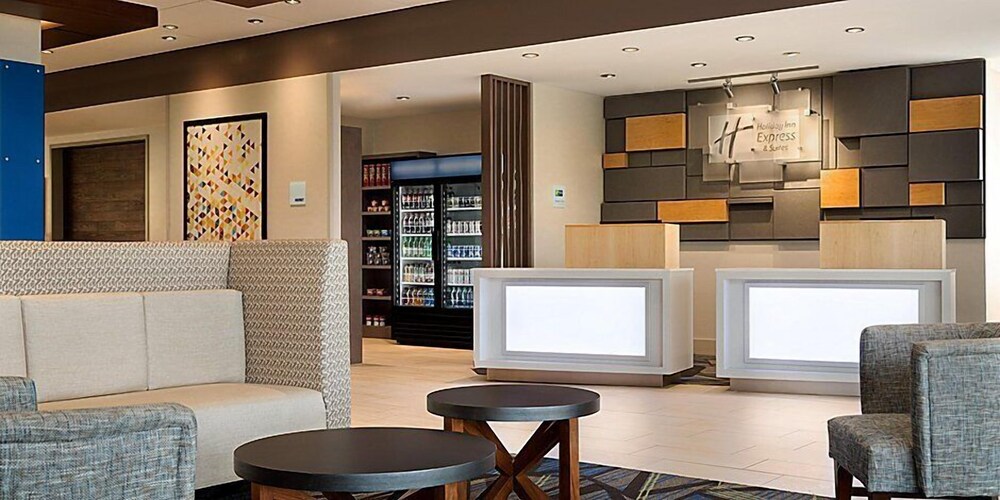 Holiday Inn Express & Suites Kokomo South 11/55