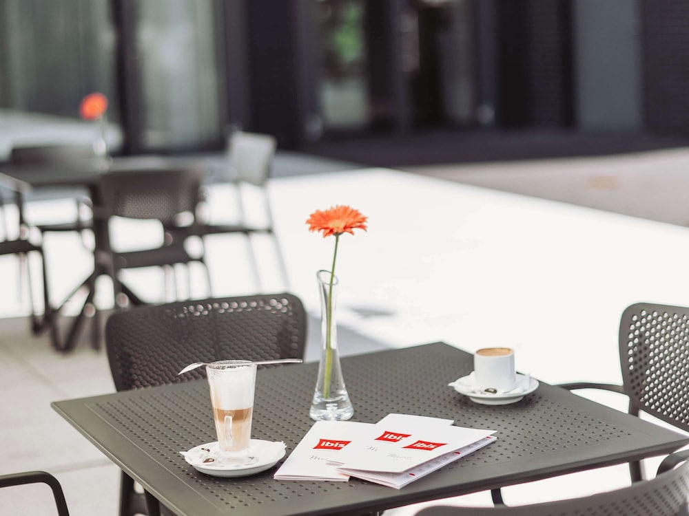Ibis Poznan Polnoc 52/73