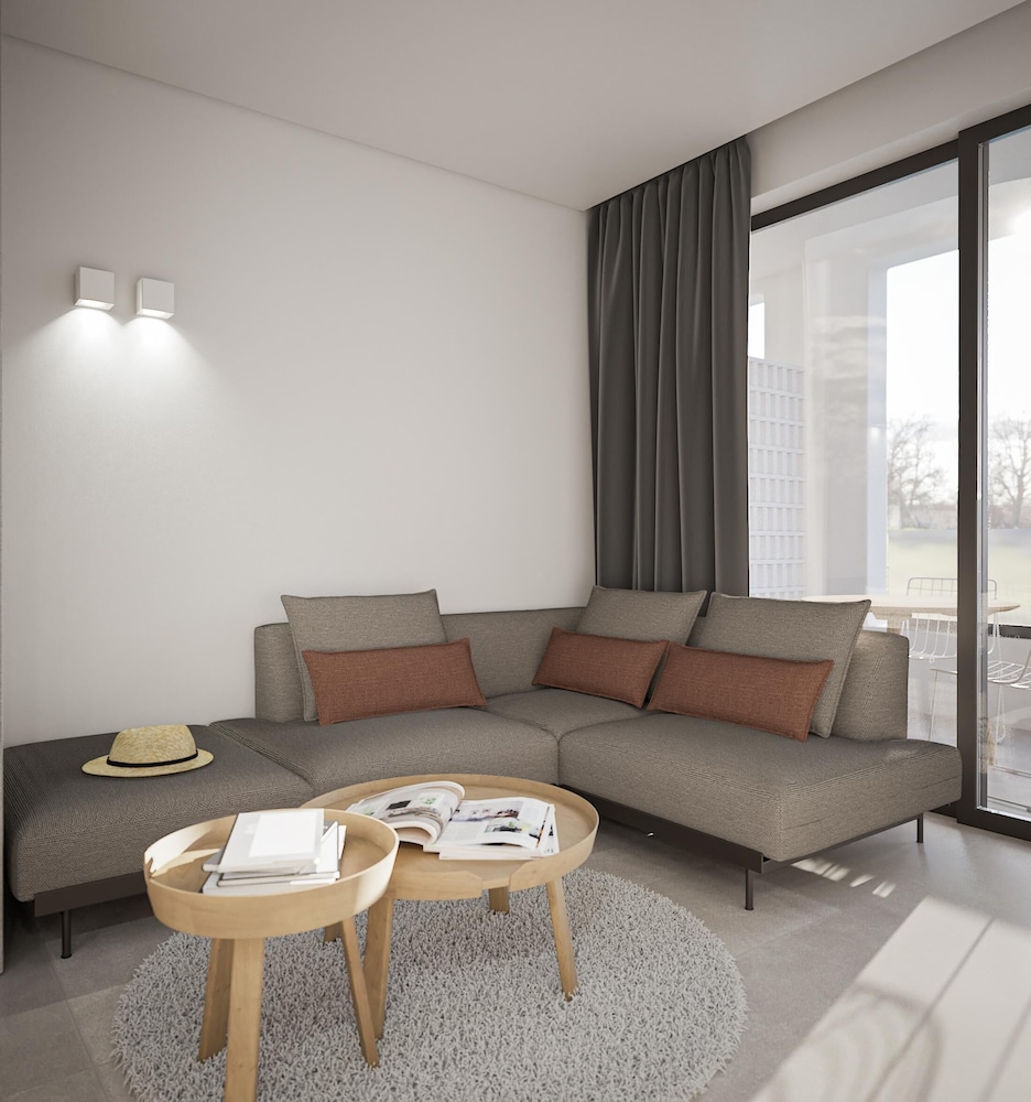 Dore Hotel 30/50